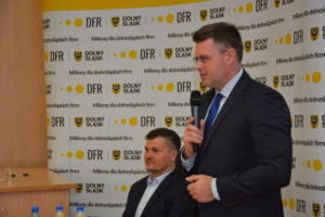Wykształcą liderów.